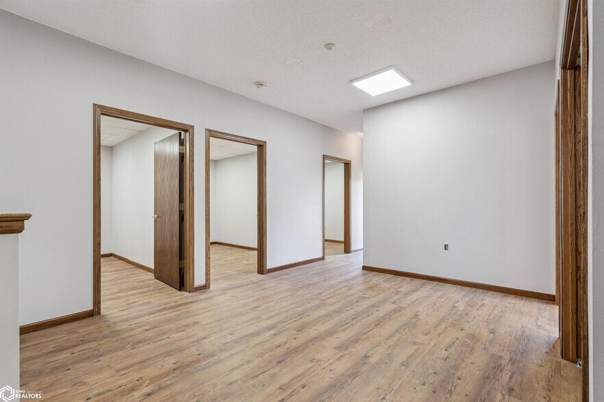 More Photos Of 3031 Flint Hills Dr, Burlington Office For Sale