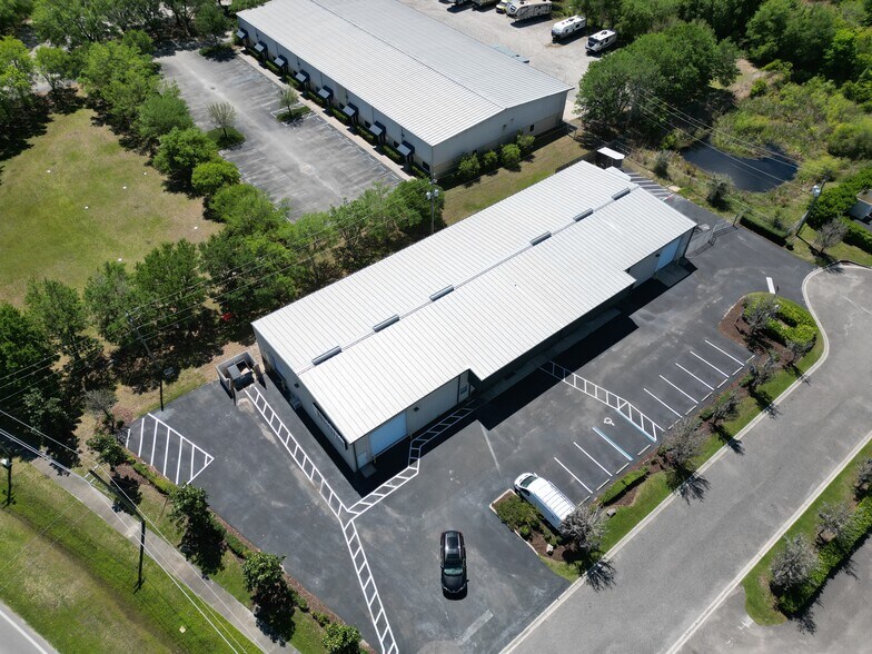More Photos Of 104 Liberty Center Pl, Saint Augustine Warehouse For Lease