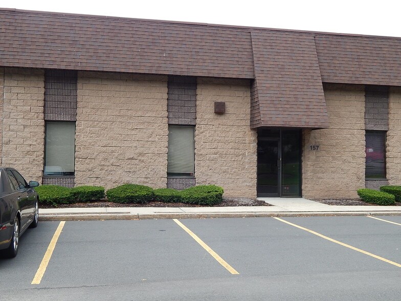 More Photos Of 153-163 Rt-303, Valley Cottage Service For Lease