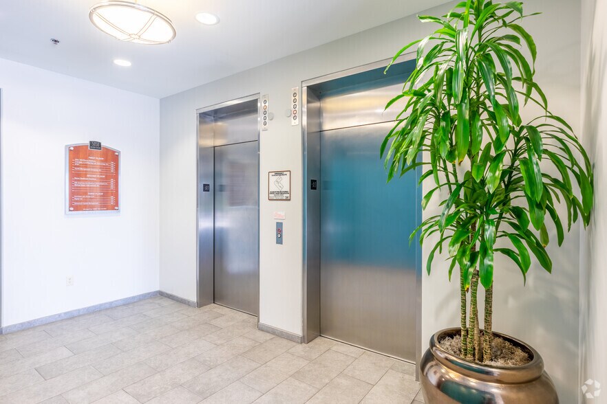 More Photos Of 5050 Avenida Encinas, Carlsbad Office For Lease