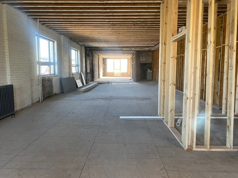 More Photos Of 1549 University Ave W, Saint Paul Office For Lease