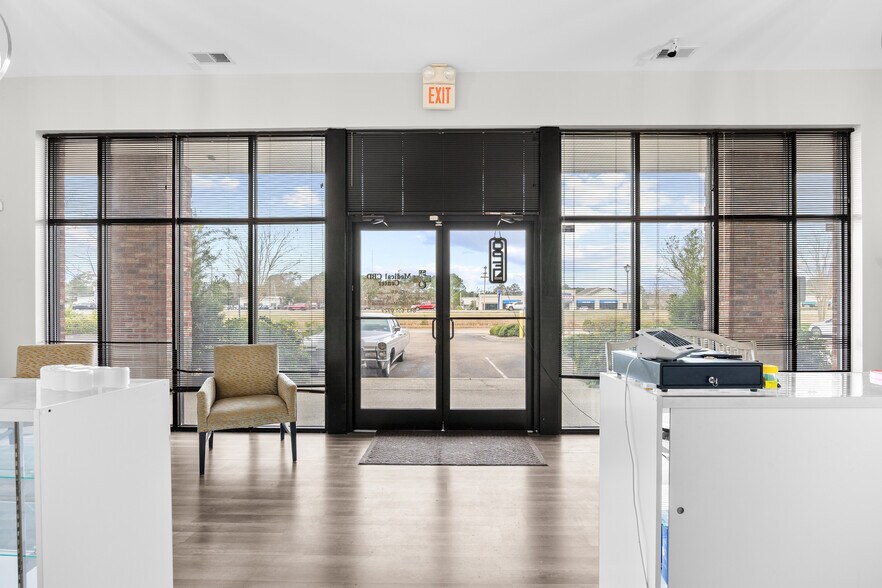 More Photos Of 11871 Plaza Dr, Murrells Inlet Office For Lease