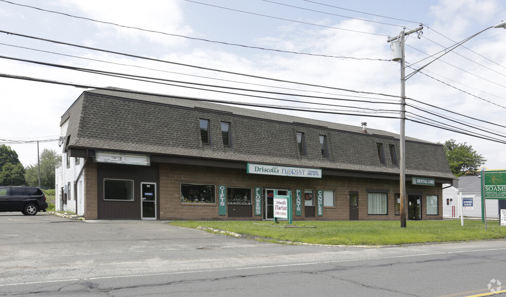 Primary Photo Of 2-8 Mill Plain Rd, Danbury Storefront Retail Office For Lease