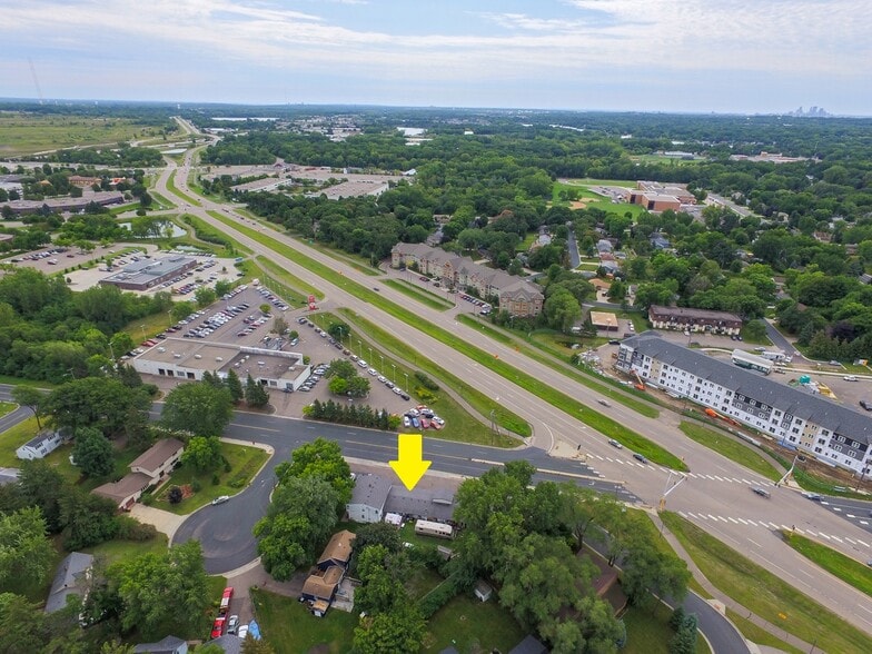 More Photos Of 2345 County Road H2, Mounds View Freestanding For Sale