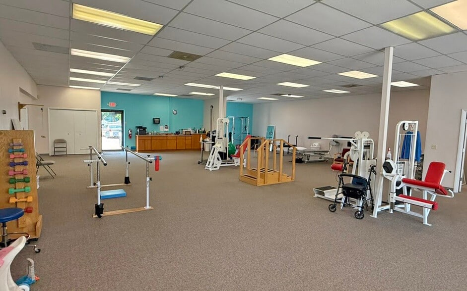 More Photos Of 22235-22241 Greater Mack Ave, Saint Clair Shores Office For Lease