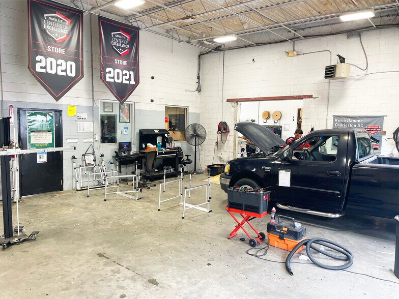 More Photos Of 608 St James Ave, Goose Creek Auto Repair For Sale