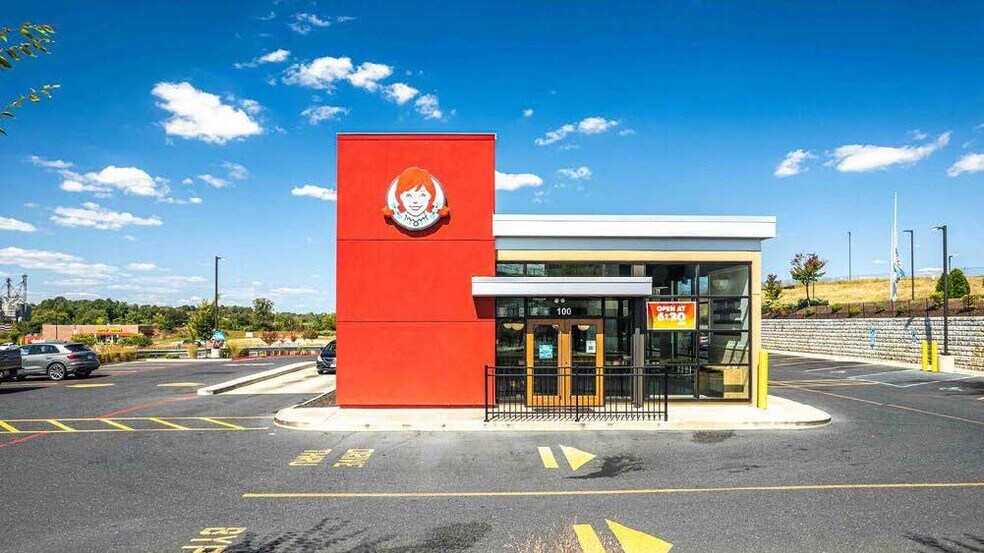 Primary Photo Of 102 Crossing Way, Staunton Fast Food For Sale