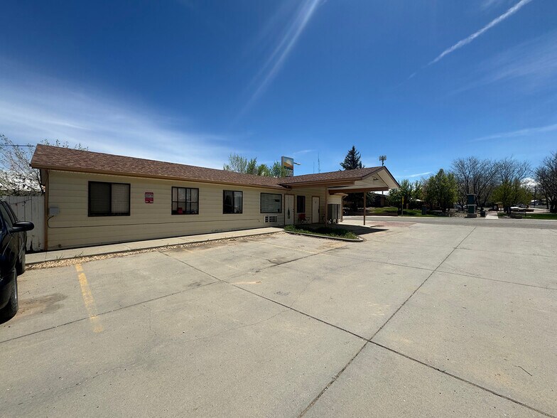 More Photos Of 206 E Main St, Rangely Apartments For Sale