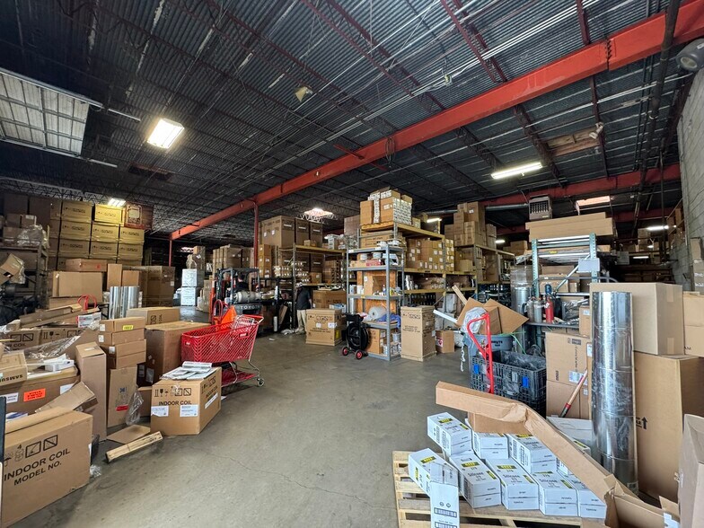 More Photos Of 2000 E Roosevelt Rd, Little Rock Showroom For Lease