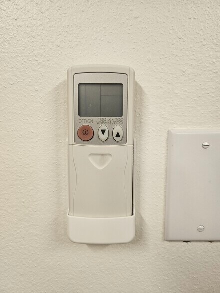 More Photos Of 15317 Paramount Blvd, Paramount Office For Lease