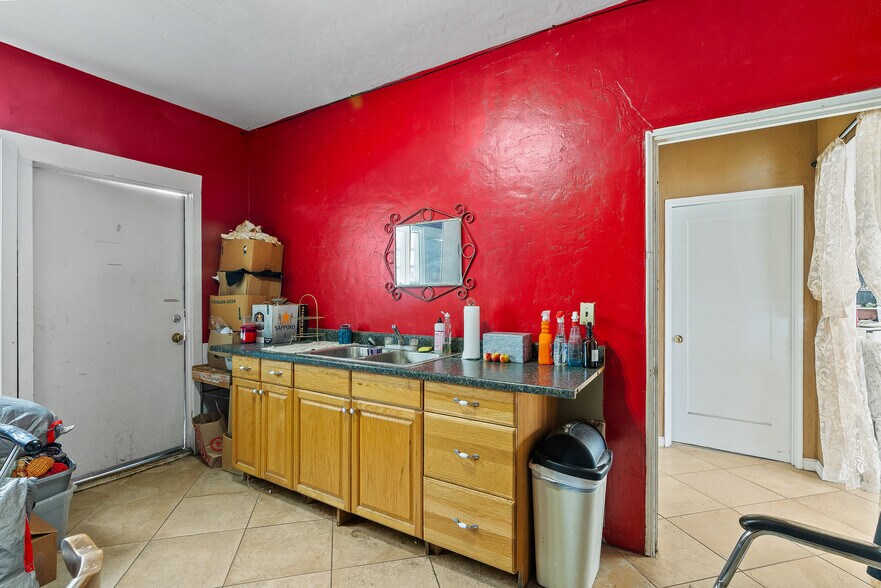 More Photos Of 771 Freedom Blvd, Watsonville Freestanding For Sale