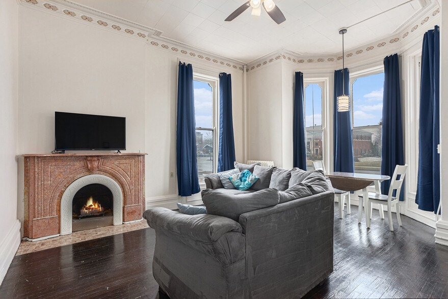 More Photos Of 701 Center Ave, Bay City Apartments For Sale