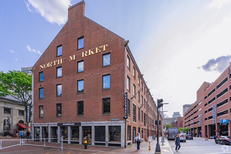 More Photos Of 5 Faneuil Hall Marketplace, Boston Freestanding For Lease