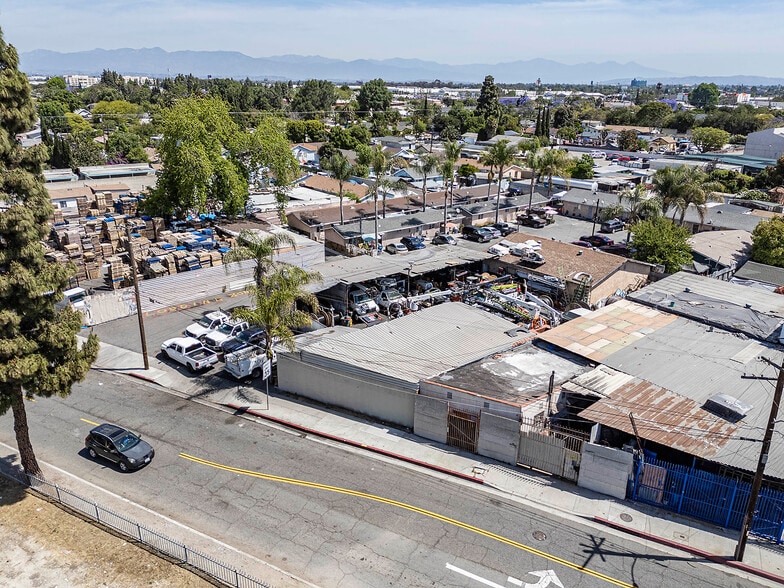 More Photos Of 2303 E El Segundo Blvd, Compton Auto Repair For Sale