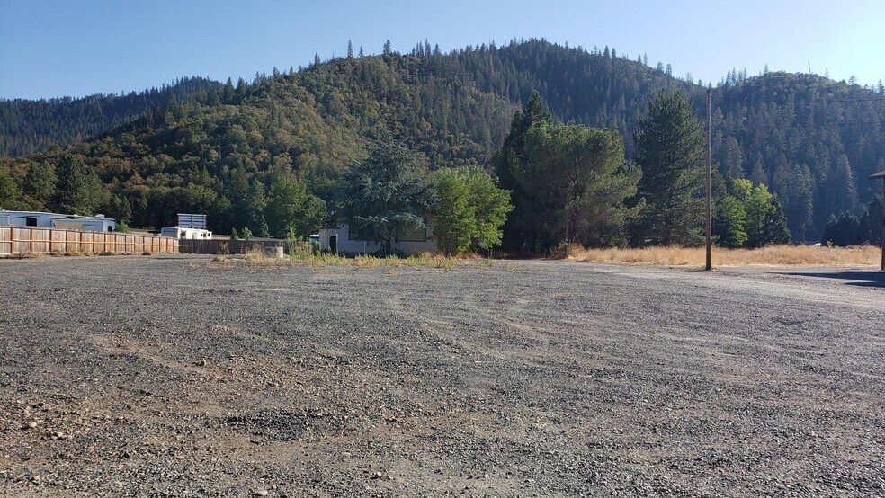 More Photos Of 175 Rogue River Hwy, Gold Hill Office For Sale