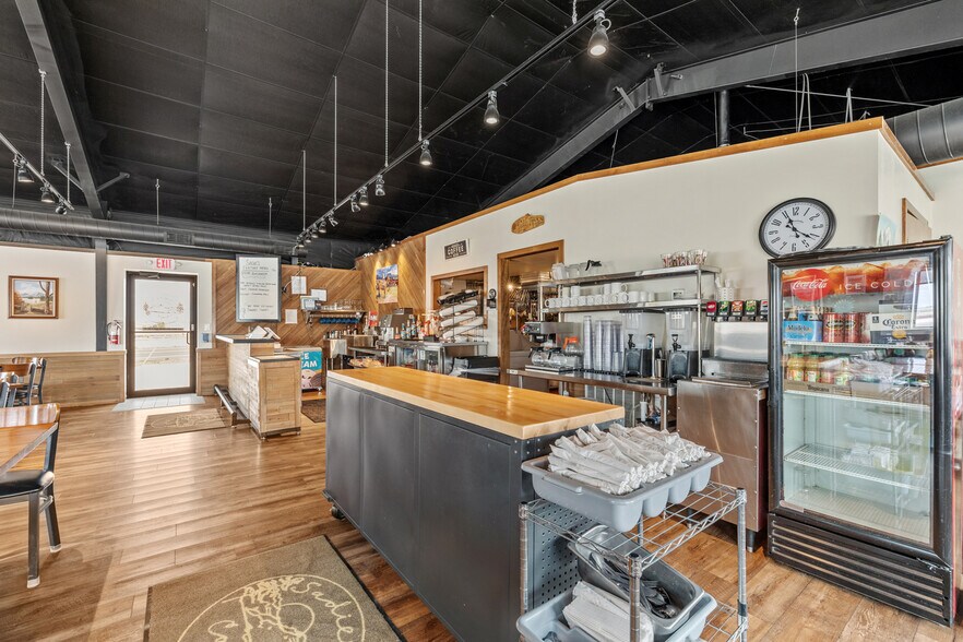 More Photos Of 515 W 5th St, Pine Bluffs Restaurant For Sale
