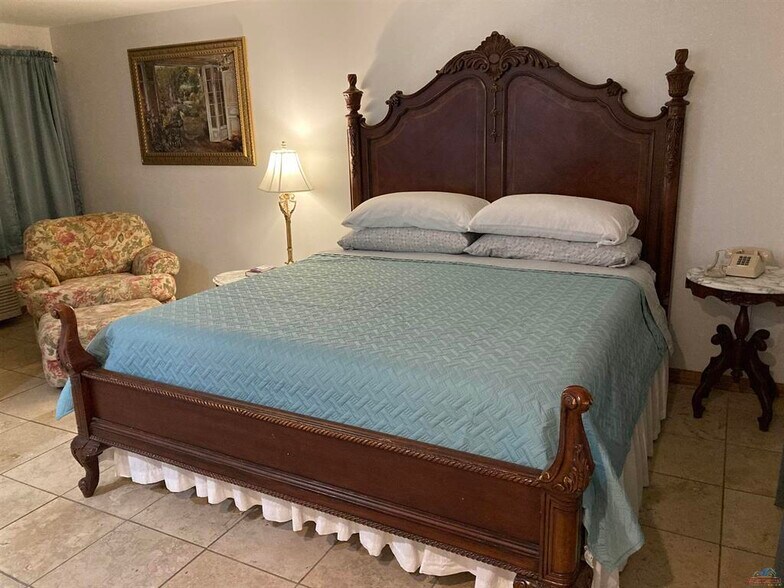 More Photos Of 31535 Highway 83, Warsaw Hotel For Sale