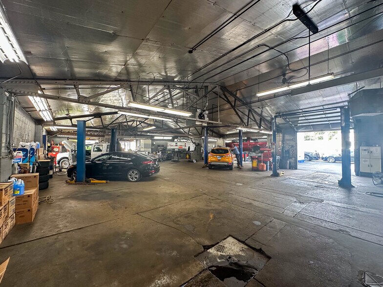 More Photos Of 3627 216th St, Matteson Warehouse For Sale