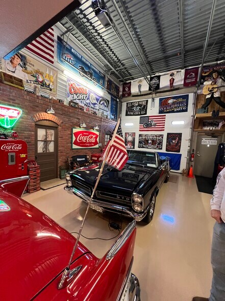 More Photos Of 9181 Commerce Center Cir, Highlands Ranch Self Storage For Sale