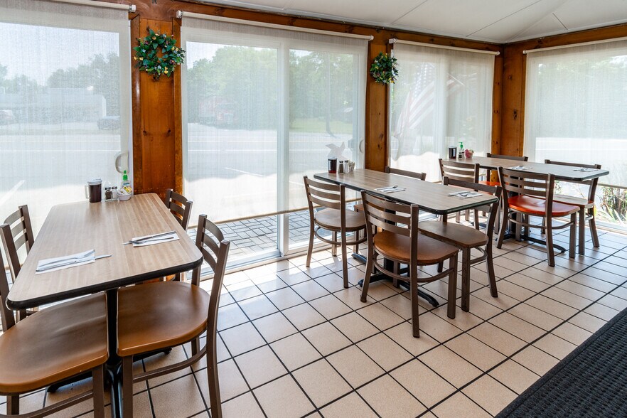 More Photos Of 36 John Ringo Rd, Ringoes Restaurant For Sale