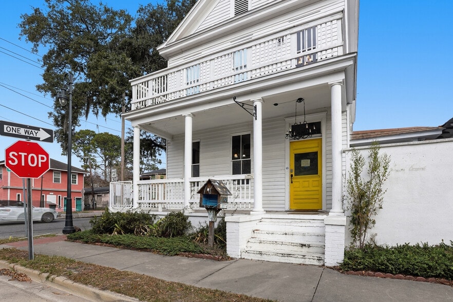 More Photos Of 422 W 43rd St, Savannah Storefront Retail Office For Sale