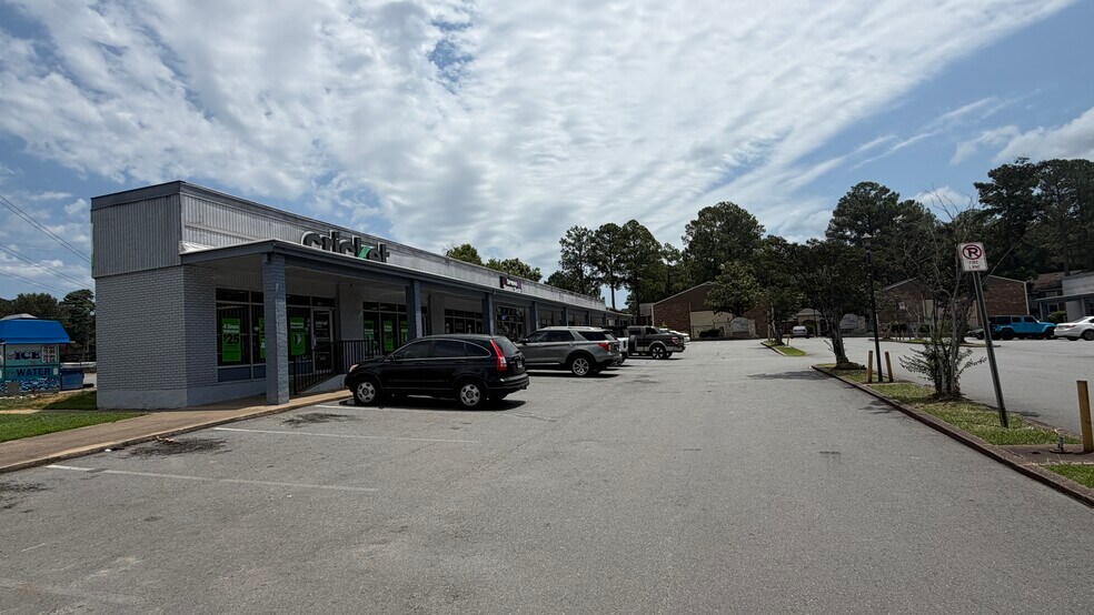 More Photos Of 7515 Geyer Springs Rd, Little Rock Unknown For Lease