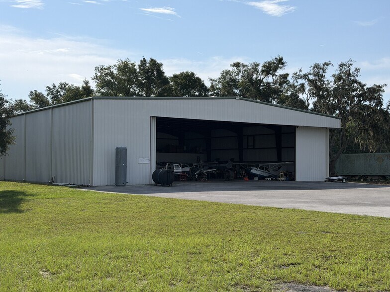 Primary Photo Of 10601 SW 147th Cir, Dunnellon Airplane Hangar For Sale