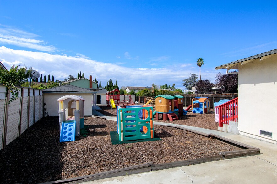 More Photos Of 1133 Piedmont Rd, San Jose Schools For Sale