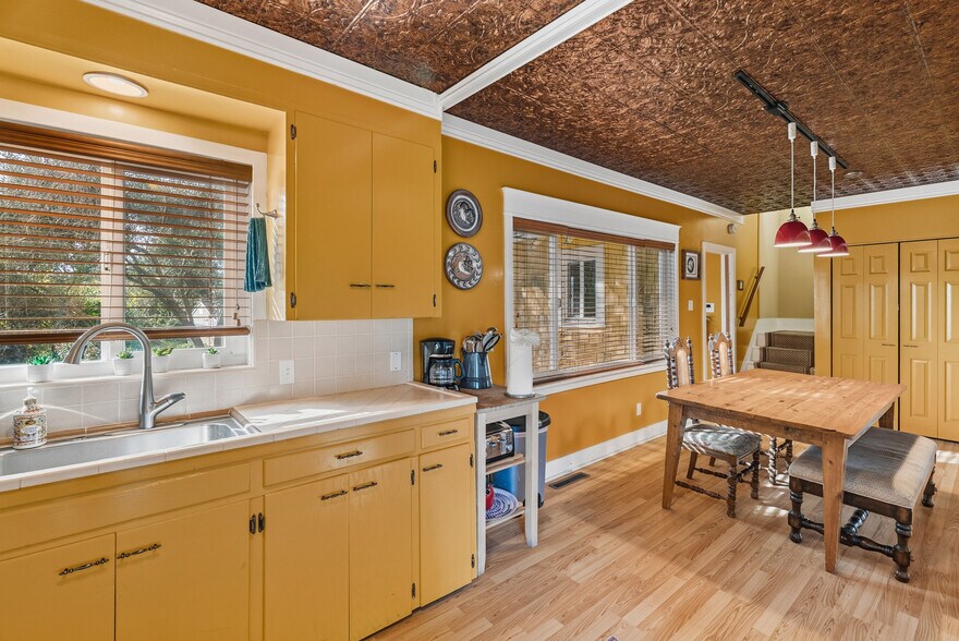 More Photos Of 5186 Gravenstein Hwy S, Sebastopol Restaurant For Sale