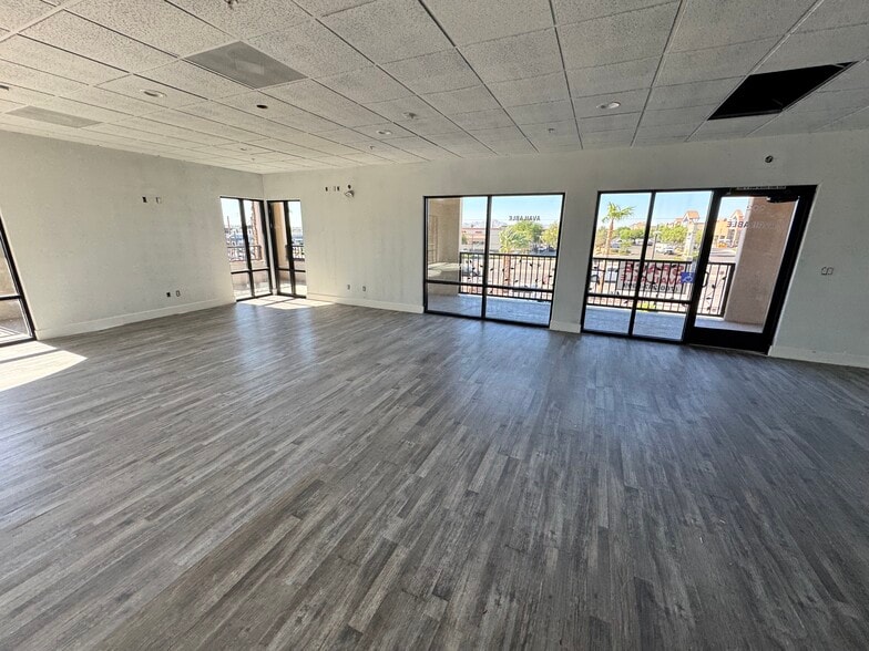 More Photos Of 19341 Bear Valley Rd, Apple Valley Medical For Lease