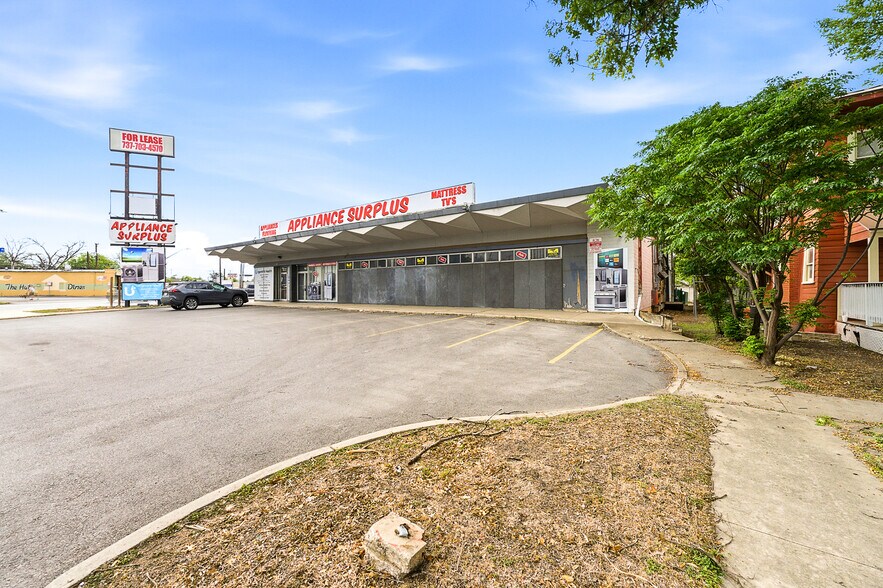 More Photos Of 1602 W Kings Hwy, San Antonio Unknown For Lease