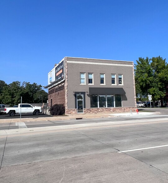 More Photos Of 223 Broadway Ave N, Rochester Office Residential For Sale