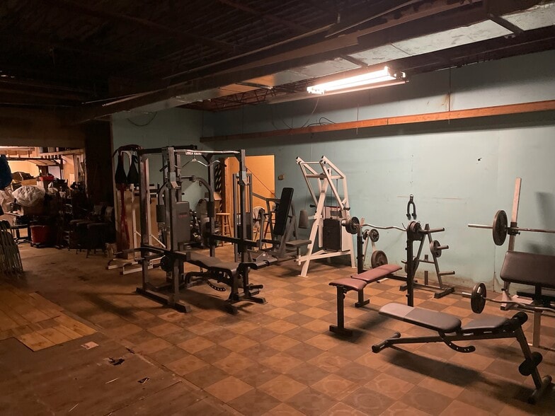 More Photos Of 2792 Erie Blvd E, Syracuse Freestanding For Sale