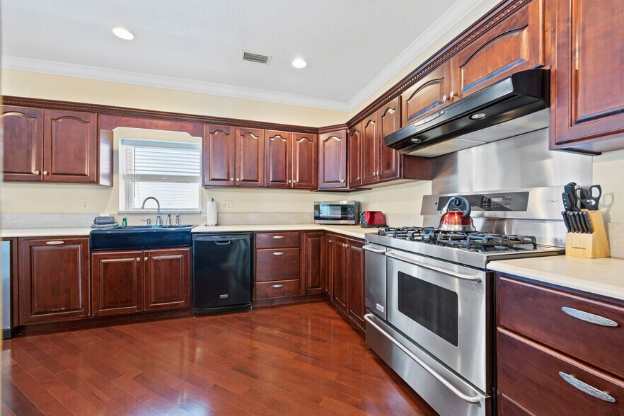 More Photos Of 92 Washington St, Saint Augustine Specialty For Sale