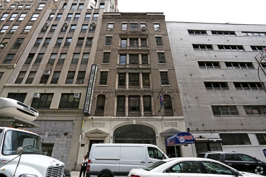 More Photos Of 241 W 30th St, New York Loft Creative Space For Lease
