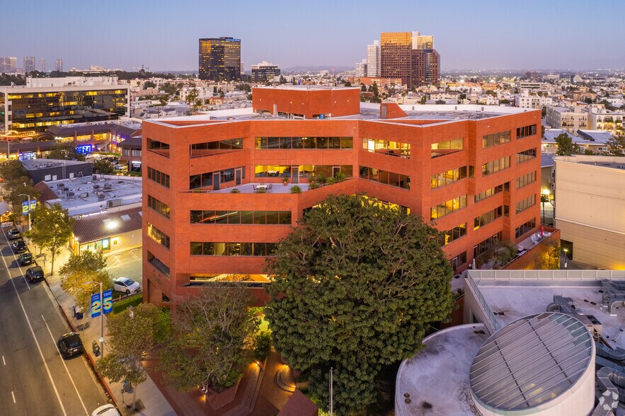 More Photos Of 11812 W San Vicente Blvd, Los Angeles Office For Lease