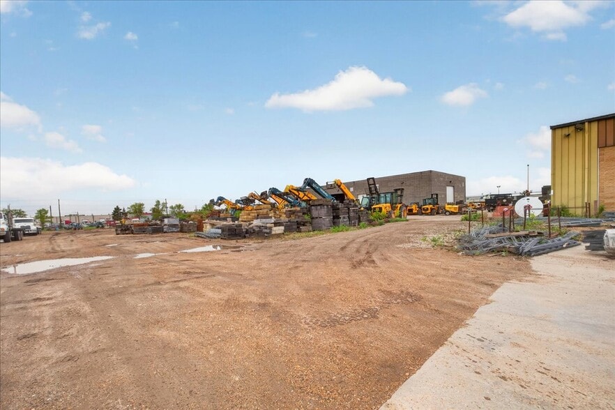More Photos Of , Edmonton Unknown For Sale