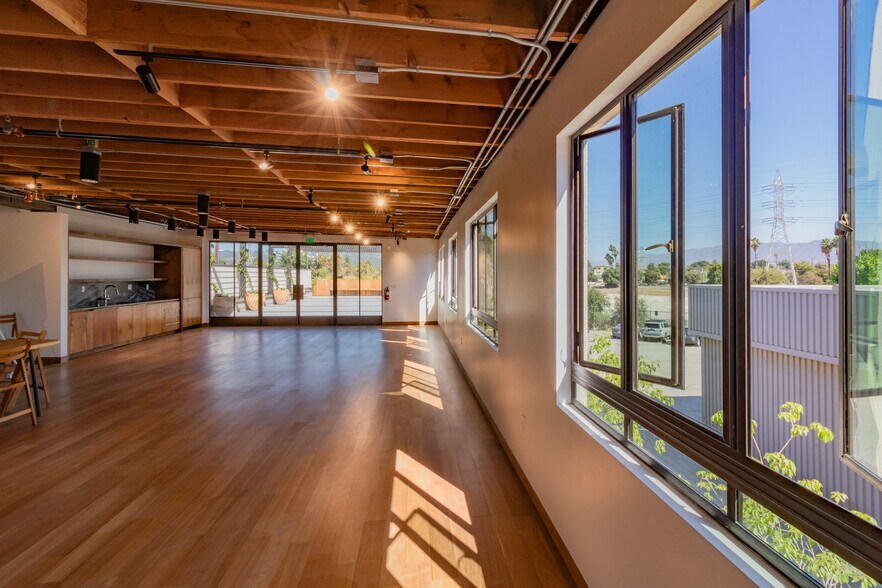 More Photos Of 3021 Gilroy St, Los Angeles Unknown For Sale