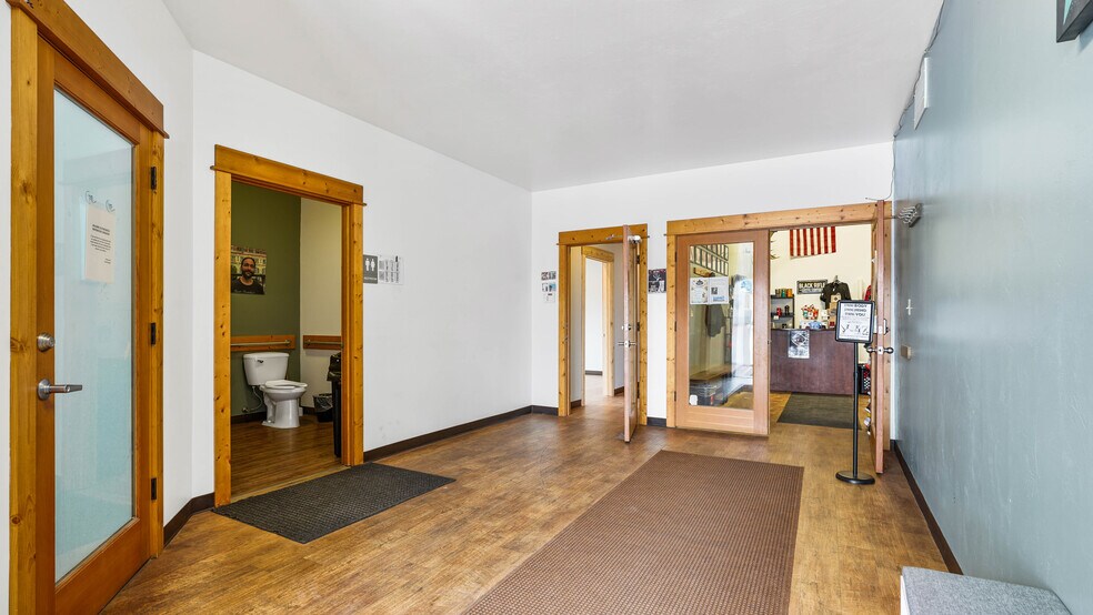 More Photos Of 500 N Front St, Townsend General Retail For Sale