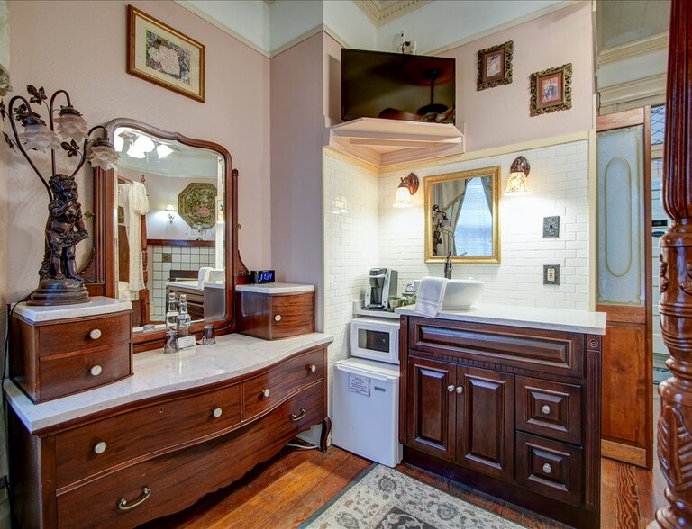 More Photos Of 318 Quapaw Ave, Hot Springs Hospitality For Sale