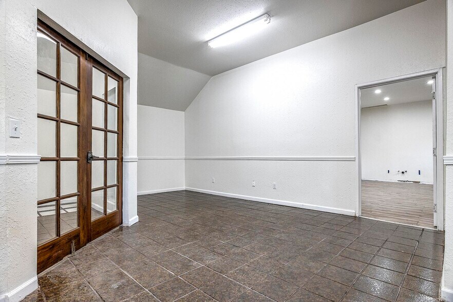 More Photos Of 6937 Perris Hill Park Rd, San Bernardino Industrial For Sale