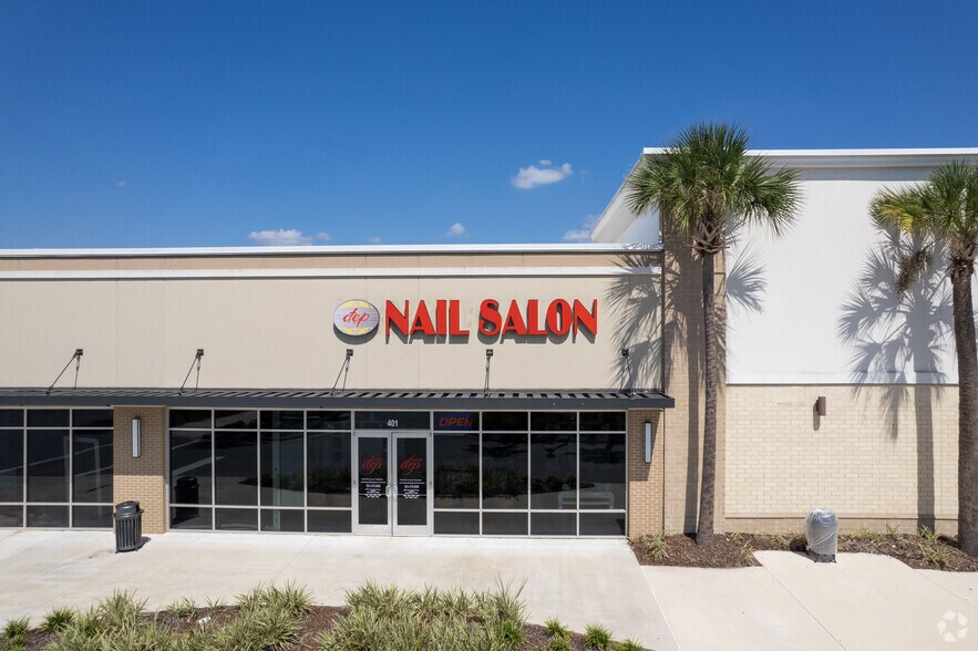 More Photos Of 4906 Town Center Pky, Jacksonville General Retail For Lease