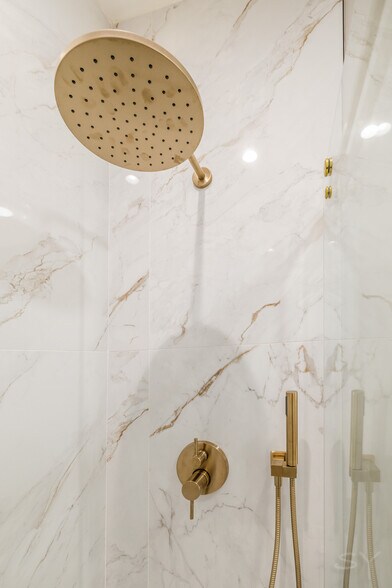 More Photos Of 1548 Sawyer ave, Chicago Apartments For Sale