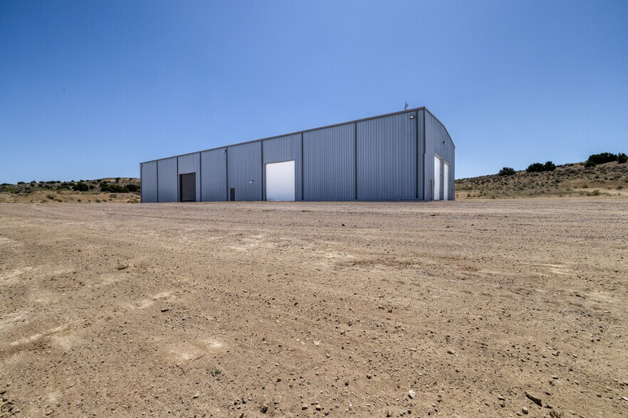 More Photos Of 29282 Stanton Rd, Bonanza Warehouse For Lease