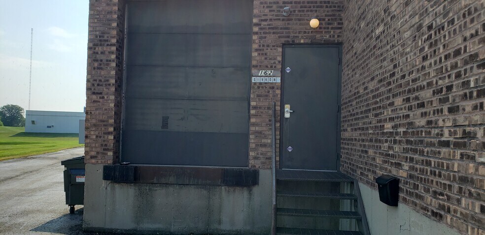 More Photos Of 158-176 N Brandon Dr, Glendale Heights Warehouse For Sale