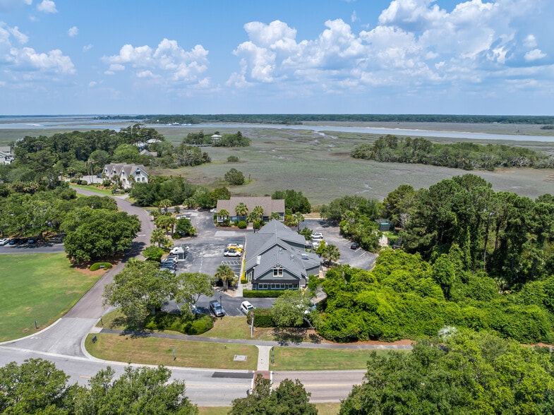 More Photos Of 1001 Landfall Way, Johns Island Storefront Retail Office For Sale