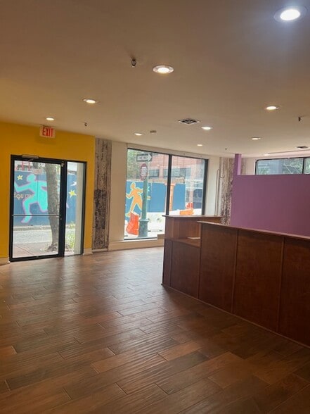 More Photos Of 943 Lafayette St, New Orleans Warehouse For Sale