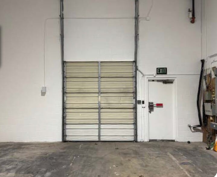 More Photos Of 1940 Mission St SE, Salem Freestanding For Lease