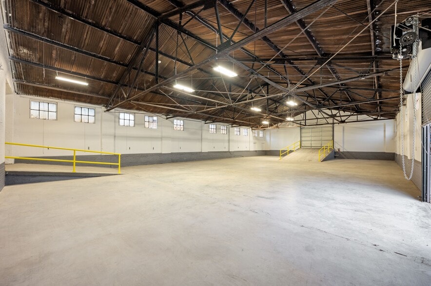 More Photos Of 812 Dr Martin Luther King Jr Way, Gastonia Industrial For Sale