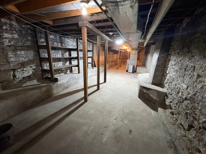 More Photos Of 816 Main St, Lafayette Storefront Retail Residential For Lease